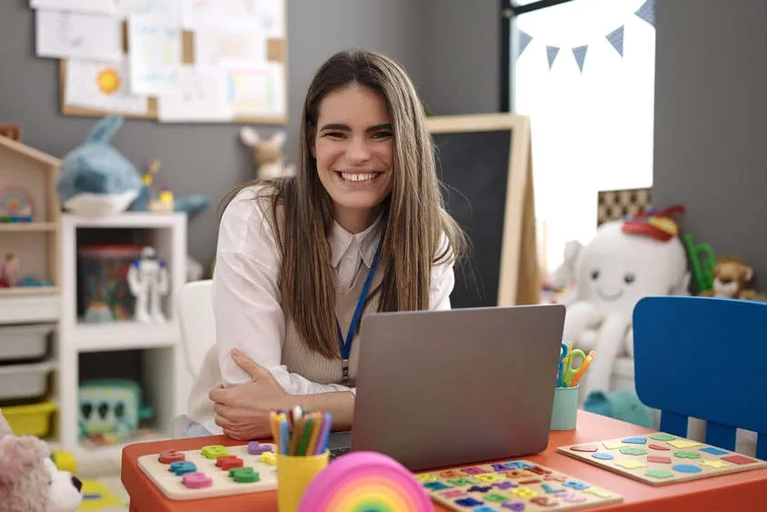 Streamilne educational budgets with software to manage purchase orders for schools